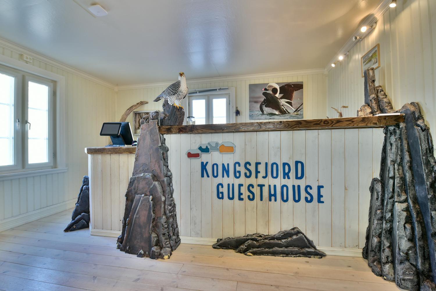 Kongsfjord Arctic Lodge Exterior photo